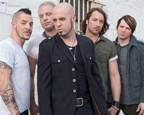 Daughtry .